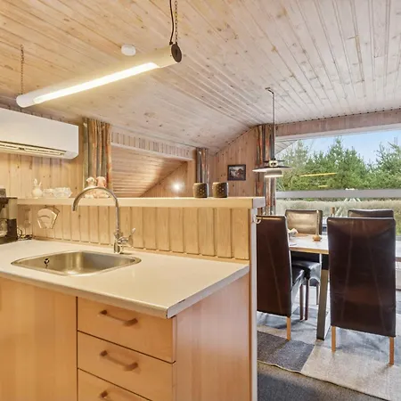 Дом отдыха With Sauna And Nature